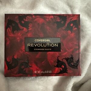 COVERGIRL Revolution Eyeshadow Palette - Red and Black